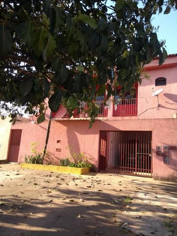 Vendo Sobrado Quadra 106 Recanto das Emas DF - Foto 2