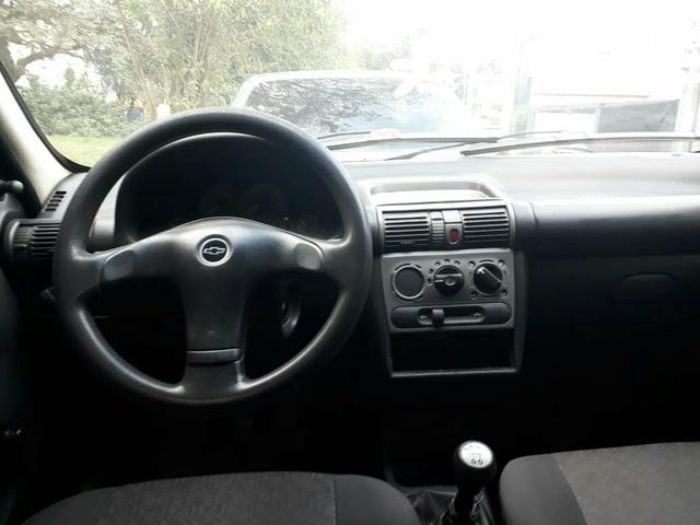 Gm Chevrolet Corsa sedam - Foto 7