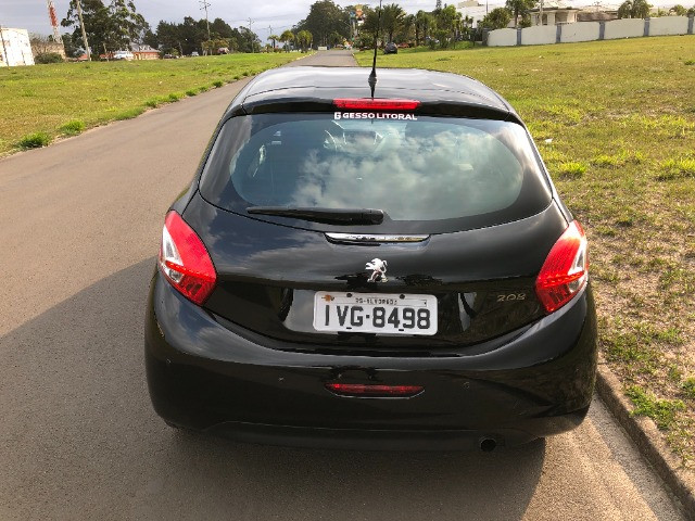 Peugeot 208 - Foto 3