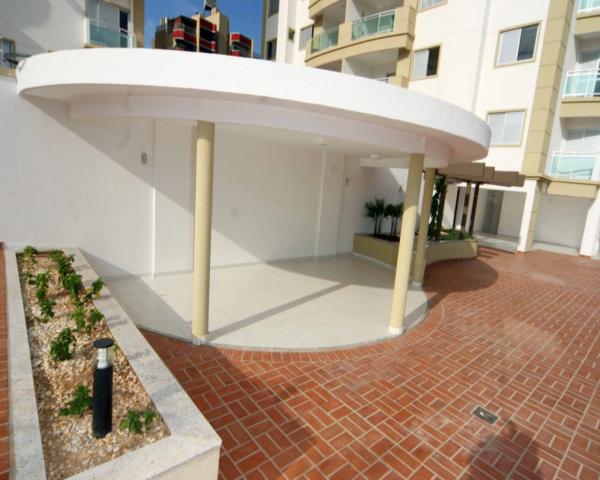 Apartamento com 4 quartos com 4 suítes - vista livre e sol da manha - Foto 9
