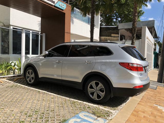 Hyundai Grand Santa Fé - Foto 9
