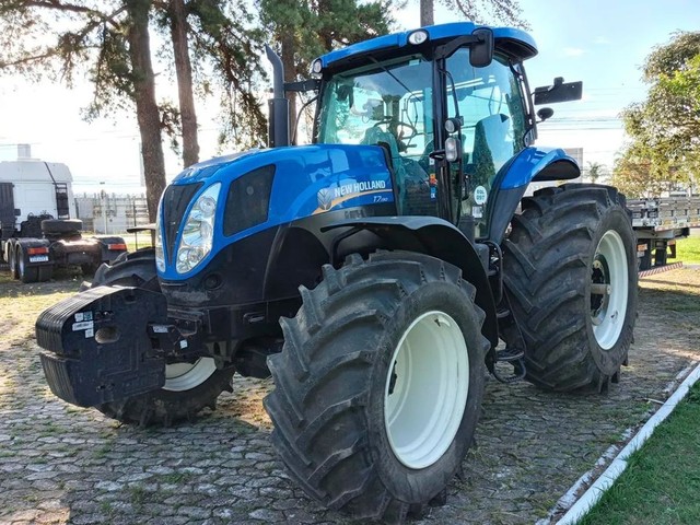 TRATOR NEW HOLLAND 