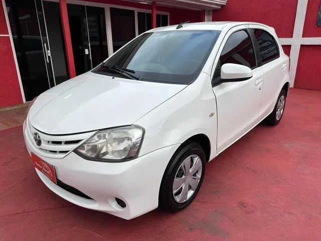 TOYOTA ETIOS HB XS 15 MT 2017