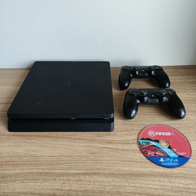 Ps4 em bom estado com conta de fortnite de 200 skins q custou 800€ Loures •  OLX Portugal