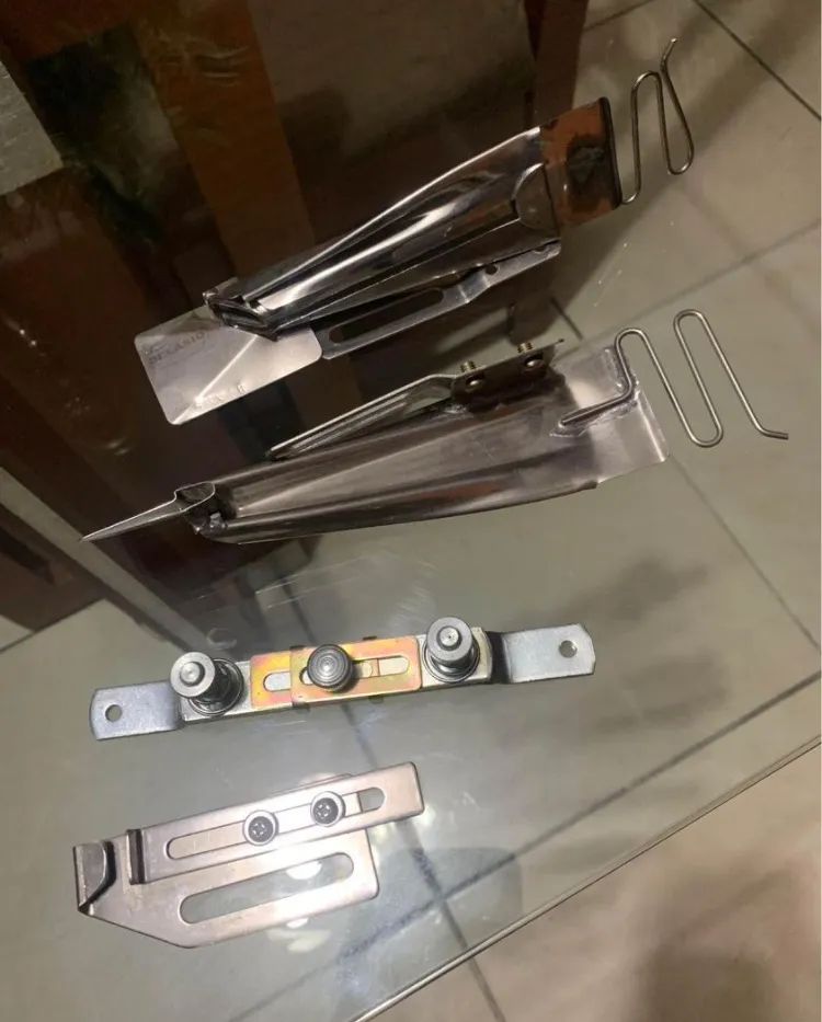 Leia descrição. Aparelhos máquinas costura industriais 