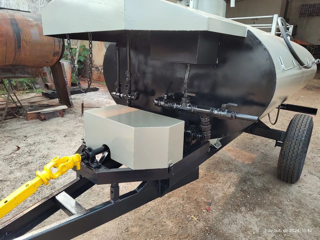 Espargidor de asfalto rebocavel - Foto 2