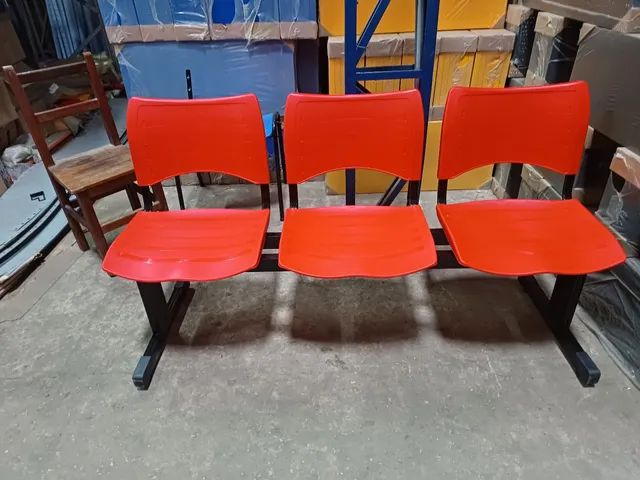 Vendo cadeiras longarinas iso com 3 lugares.( só novas )Lê a Descrição  - Foto 5