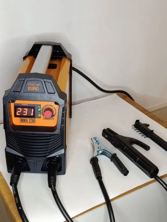 Maquina de solda 230a solda ferro alumínio e inox e tig  - Foto 4