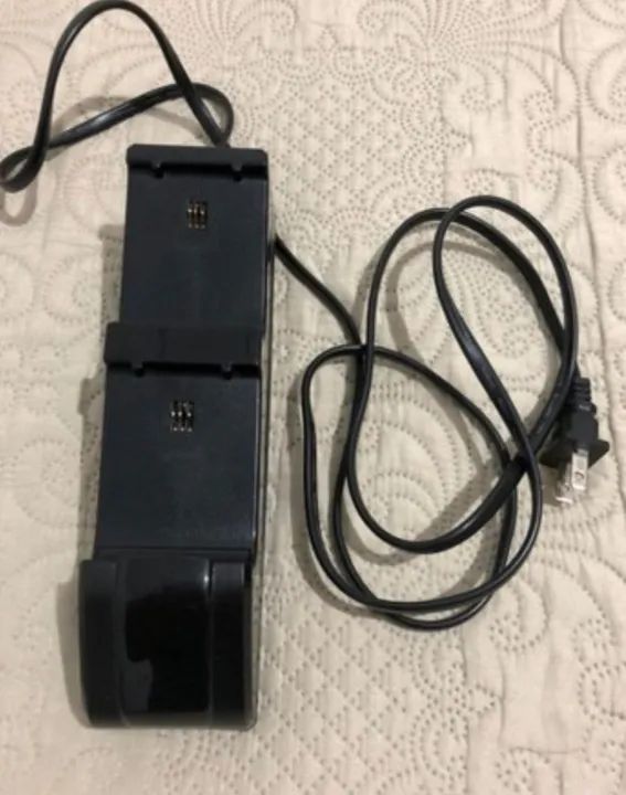 Carregador Dual Para Controle Xbox One - Foto 3