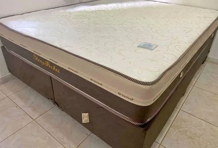 Cama box colchão e suporte (queen) novo
