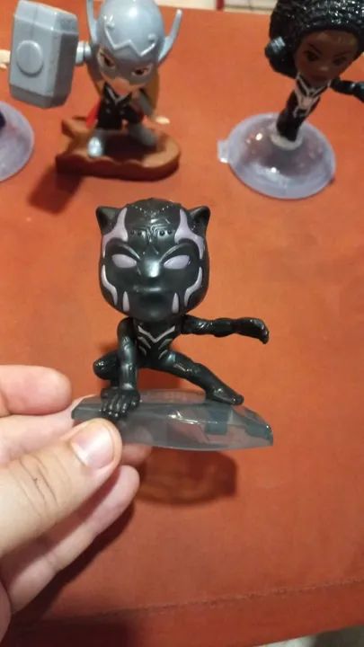 4 Miniaturas Marvel McDonalds -  Thor, Pantera Negra e Capitã Marvel - Foto 6