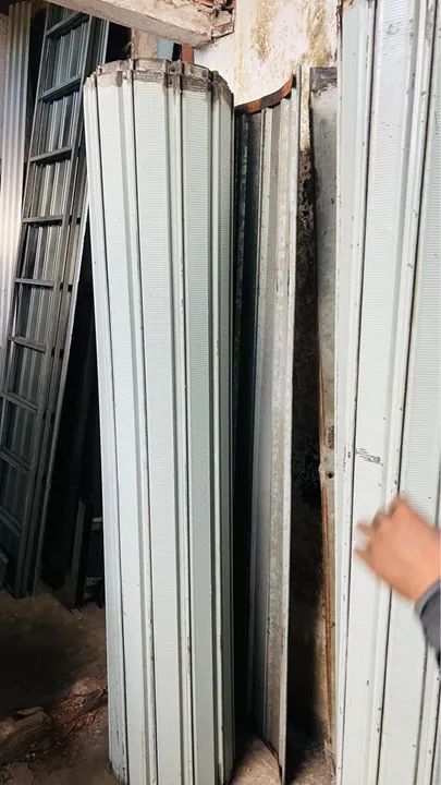 Portas de enrolar em aço - usadas64617882561411121