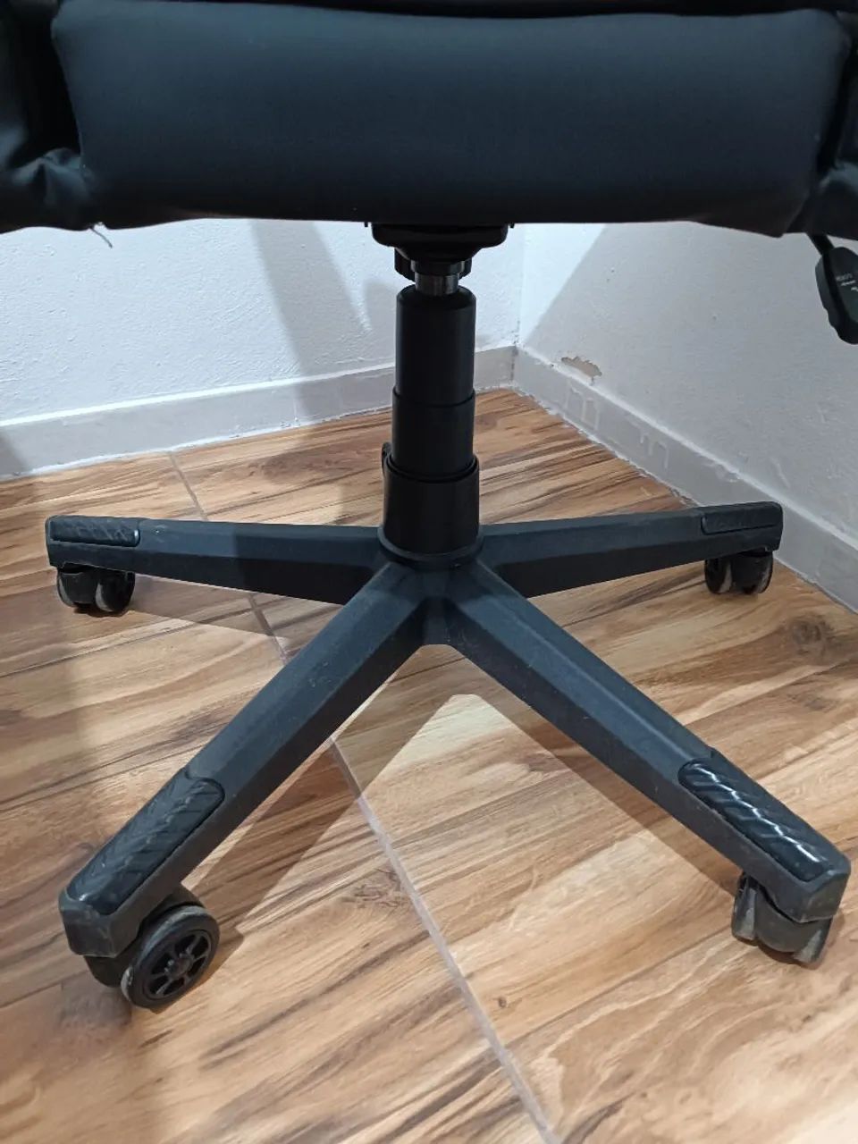 Cadeira Gamer DXRacer - Foto 4
