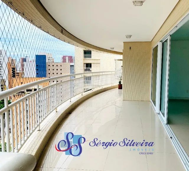 Apartamento no Renaissance Condominium Meireles lazer completo 4 suítes