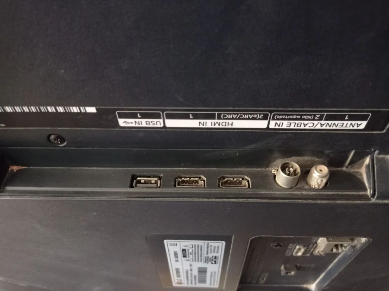 TV 50 polegadas LG com tela danificada - para retirada de peças - Foto 4