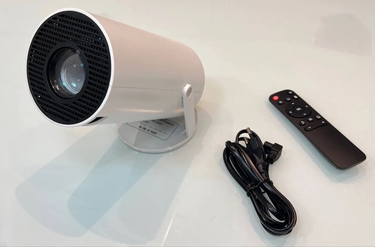 Projetor Portátil 4K Ultra HD com Wi-Fi e Bluetooth - Foto 4