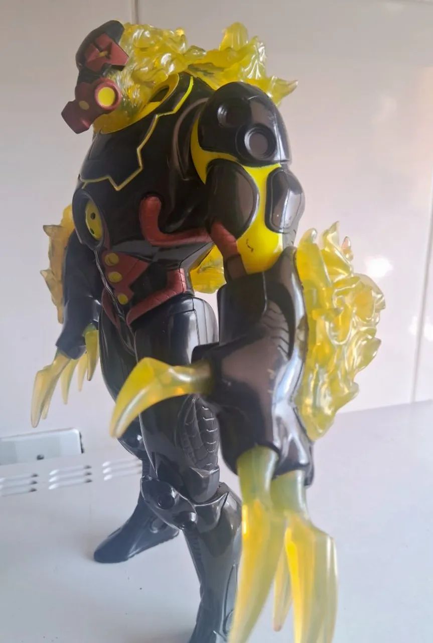 Vilão MaxSteel Toxzon Ataque Toxico  - Foto 2