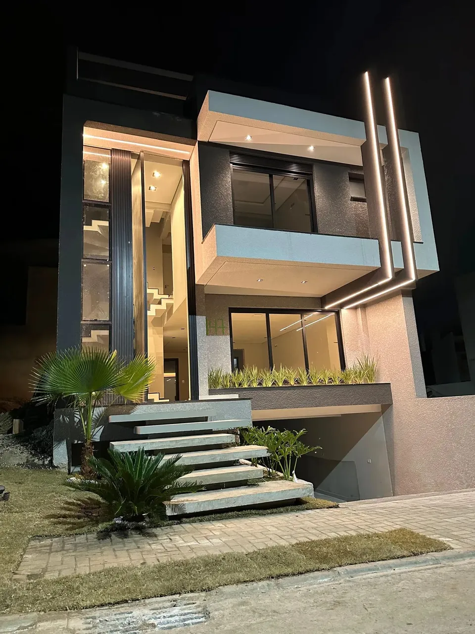 Sobrado no Costeira - São José dos Pinhais - PR