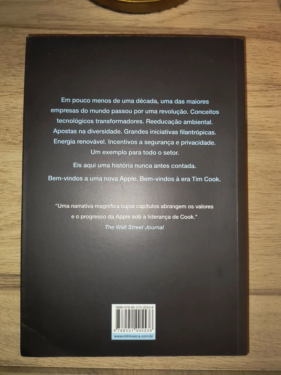 Livro Tim Cook - O Gênio que Mudou o Futuro da Apple - Foto 2