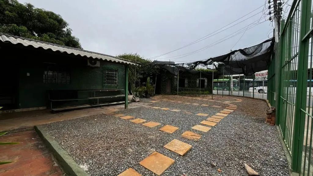 Casa Comercial de 420 m² para alugar por R$ 8.000/mensais no Setor Pedro Ludovico - Goiâni