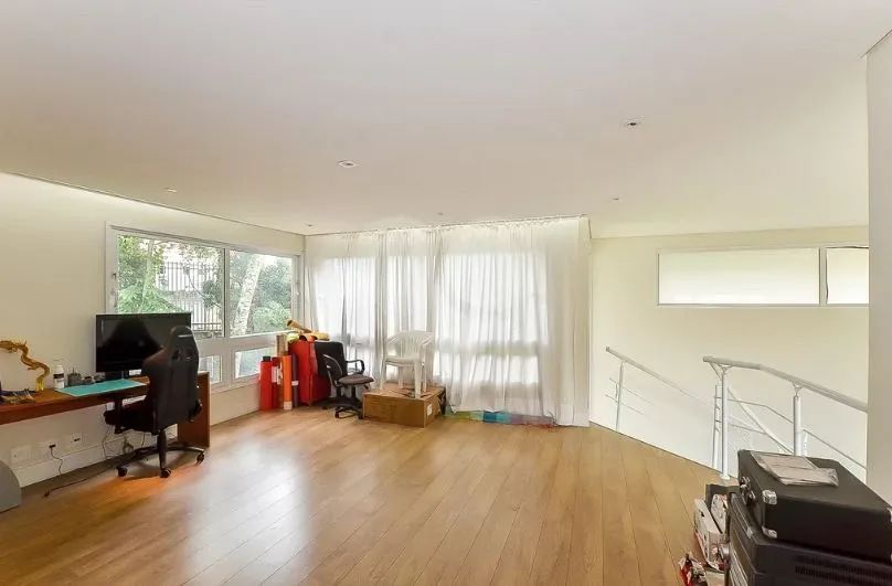 Casa à venda com 605 m², 5 quartos e espaços amplos no Campo Comprido, em Curitiba - Foto 2