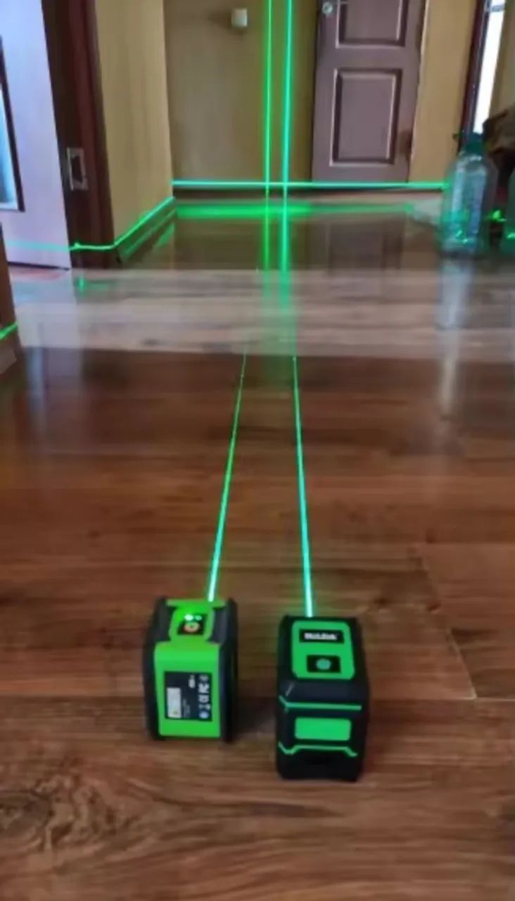 Laser Level with 2 Lines65204300248195120
