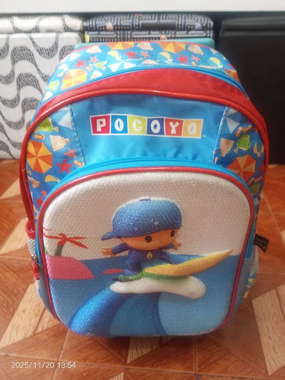 Mochila Pocoyo com Rodinhas 