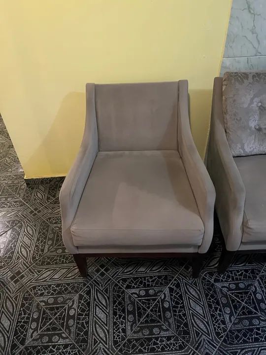 Jogo de poltronas com almofada removível em pereritas condições  - Foto 4