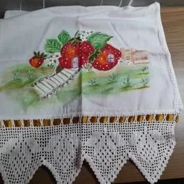 Pano de Prato Pintado a Mão e com Crochê - Foto 4