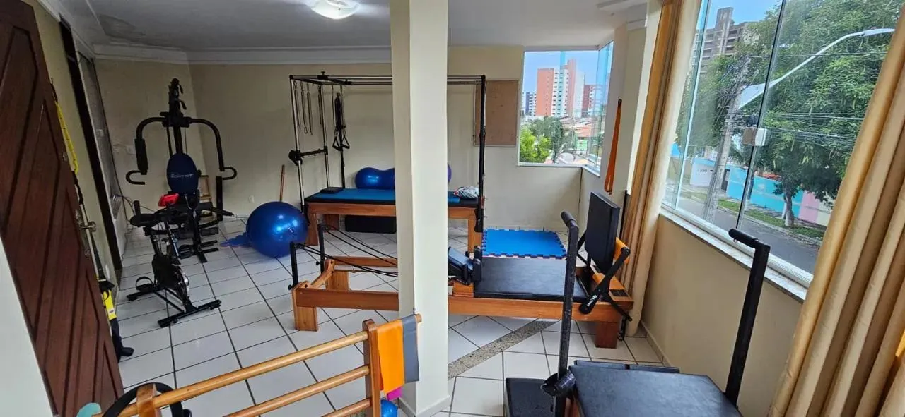 Casa Capim Macio 4 Suítes- Super Bem Localizada-Residencial / Comercial