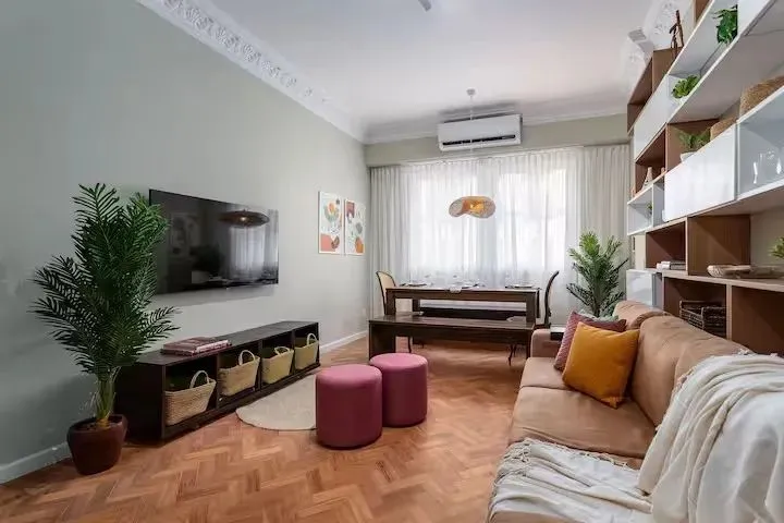 Apartamento (Padrão), com 2 quartos e 1 banheiros à Venda, 49 m² em Curitiba/PR