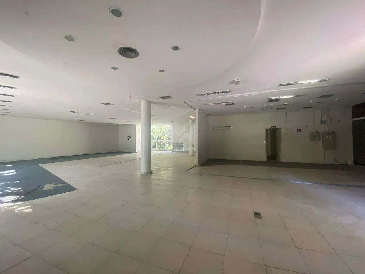 Salão comercial para alugar no centro de Valinhos - SP - Foto 3