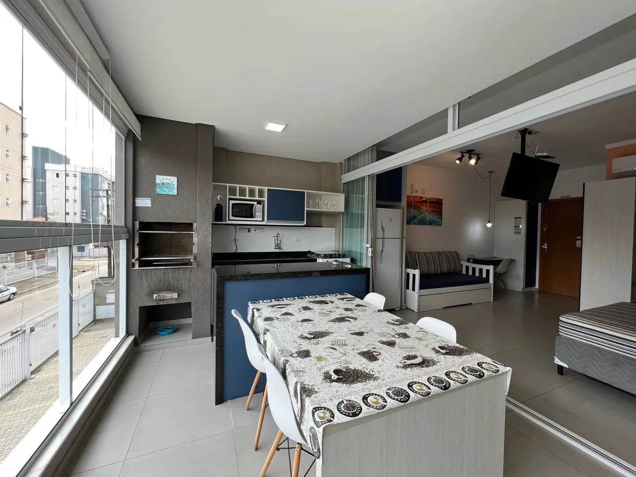 Apartamento tipo Studio, frente rua no Itaguá, com piscina e varanda gourmet - Ubatuba - S