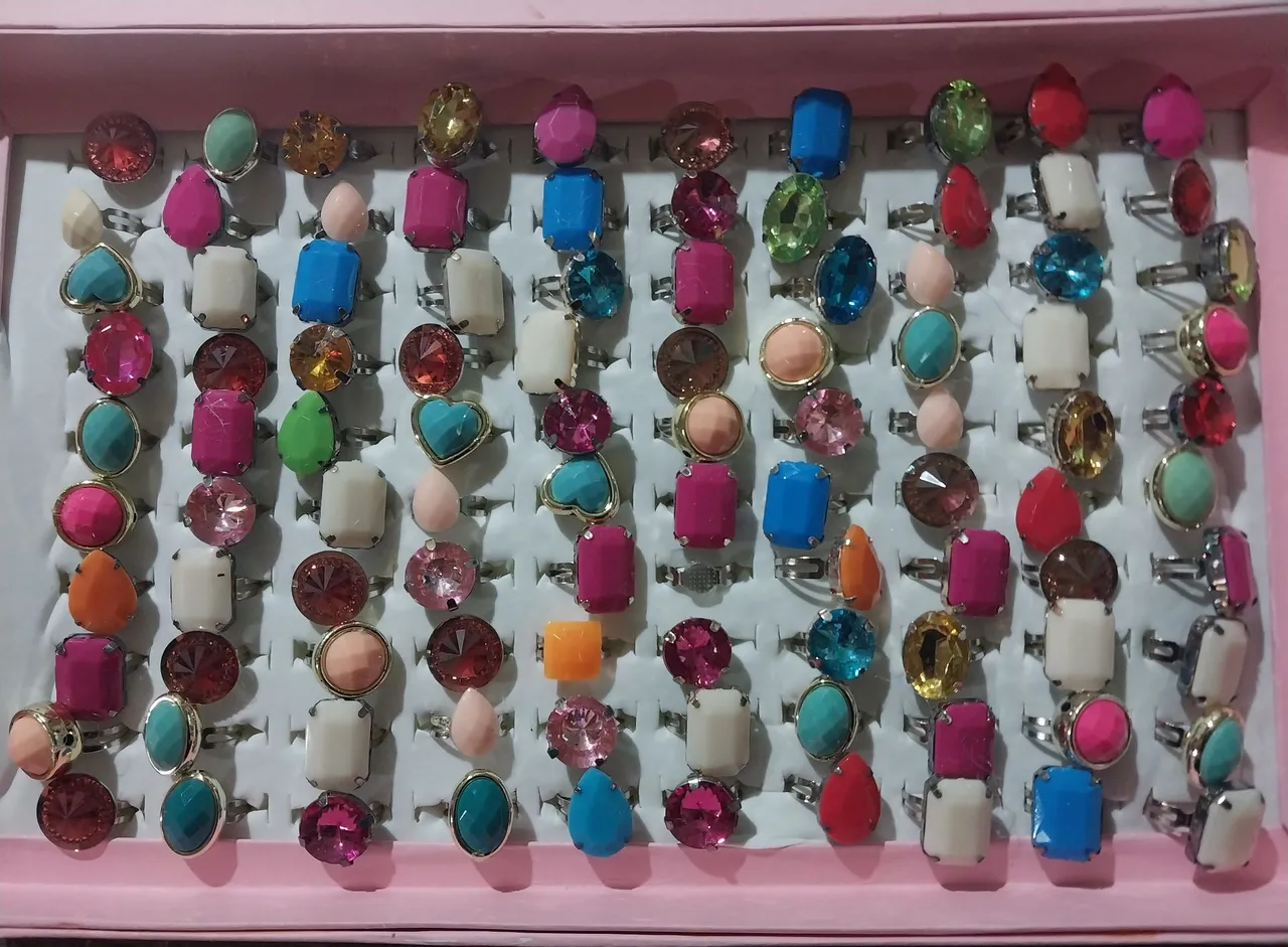 Anel Bijuteria com Pedras Coloridas - Diversos Modelos
