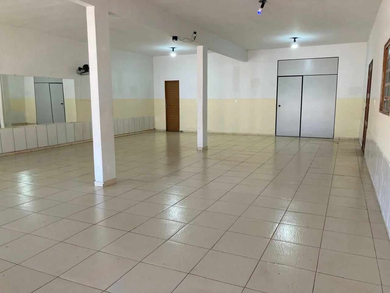 Sala comercial