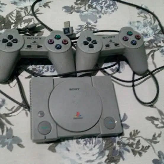 Playstation Classic - Foto 2