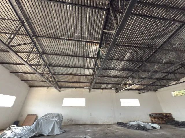 Oportunidade Estratégica: Galpão Comercial com Localização Premium - Foto 5