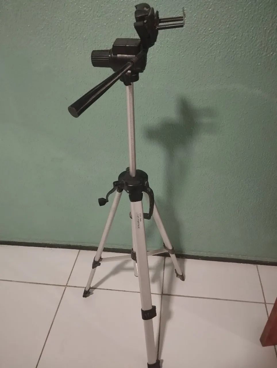 Tripé câmera e celular 