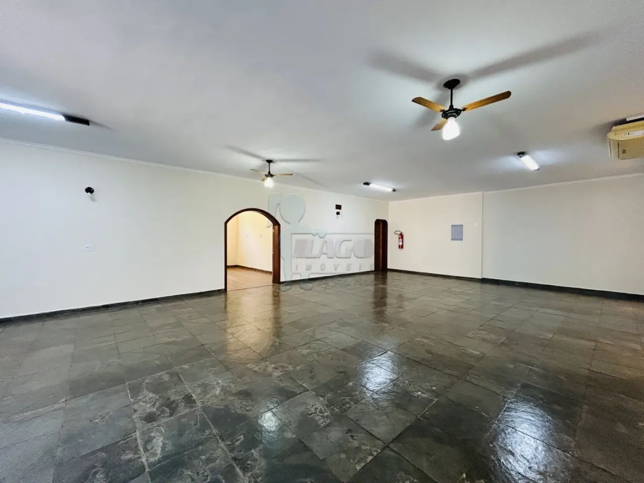 Galpão comercial de 200m² com estacionamento frontal para locação - Jardim Sumaré - Foto 8