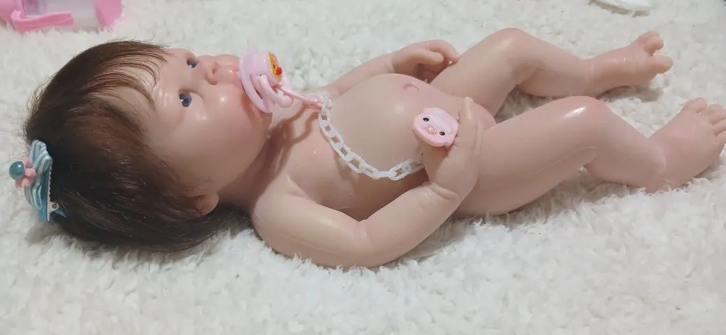 Boneca  bebê reborn  de Silicone Sólido Prematura  36 cm  - Foto 2