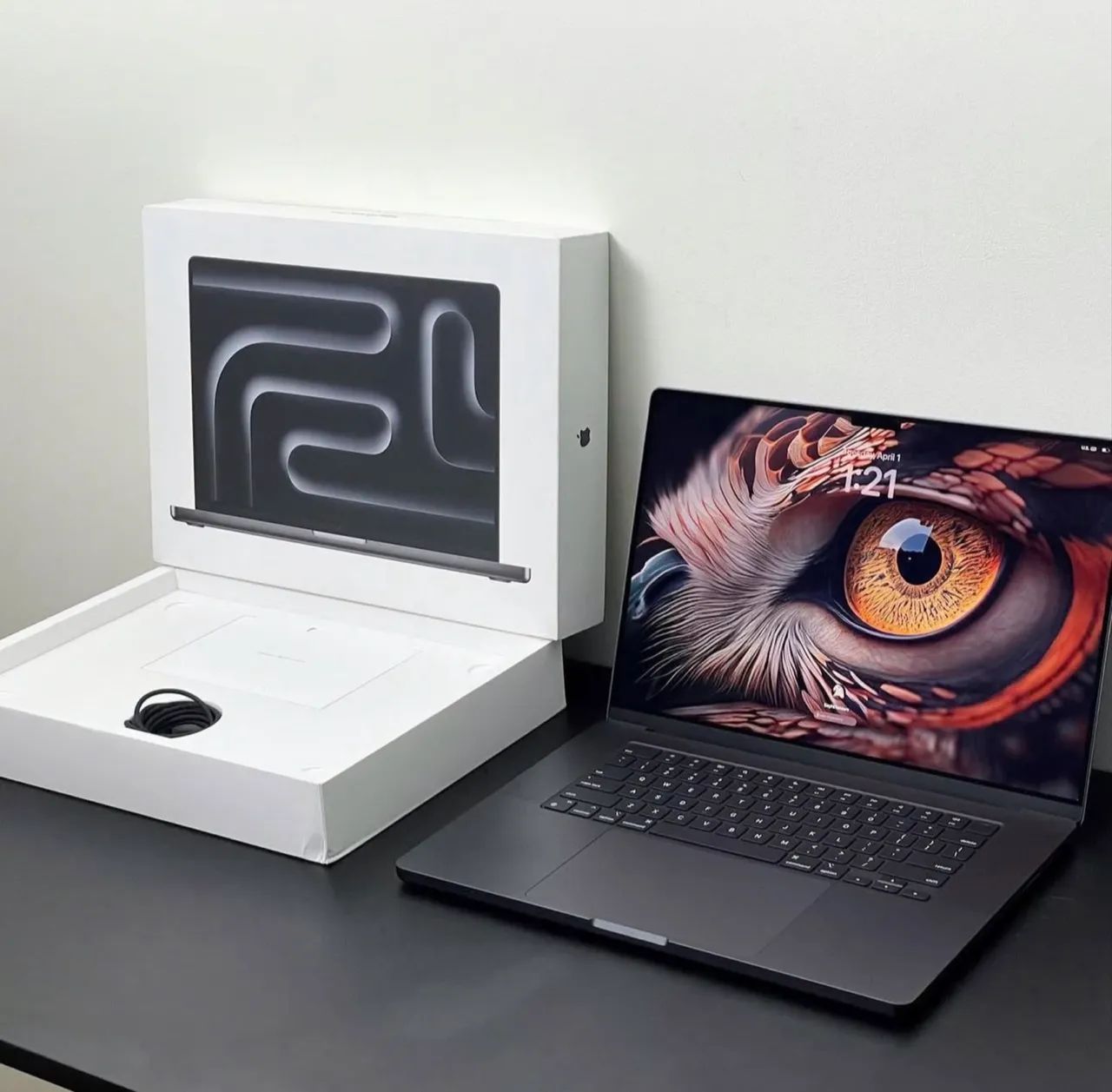 MacBook Pro 16 inch | M4 Pro | 24GB | 512 SSD - Notebooks