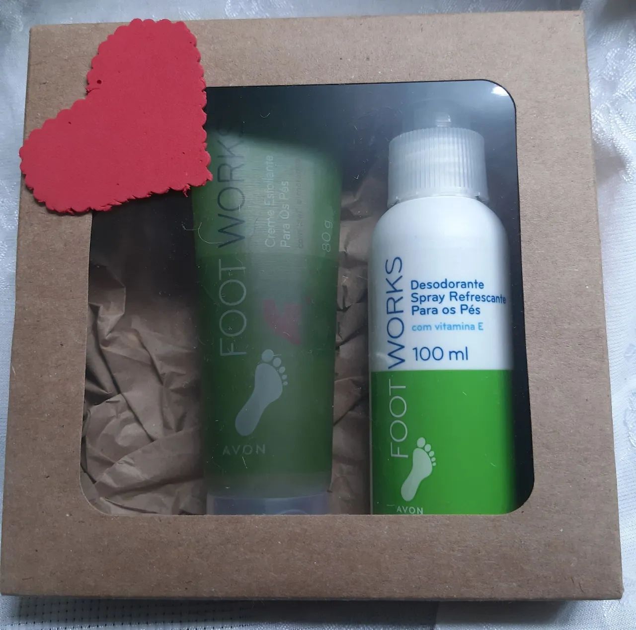 Kit Foot Works Avon - Creme Esfoliante e Spray Refrescante - Foto 3