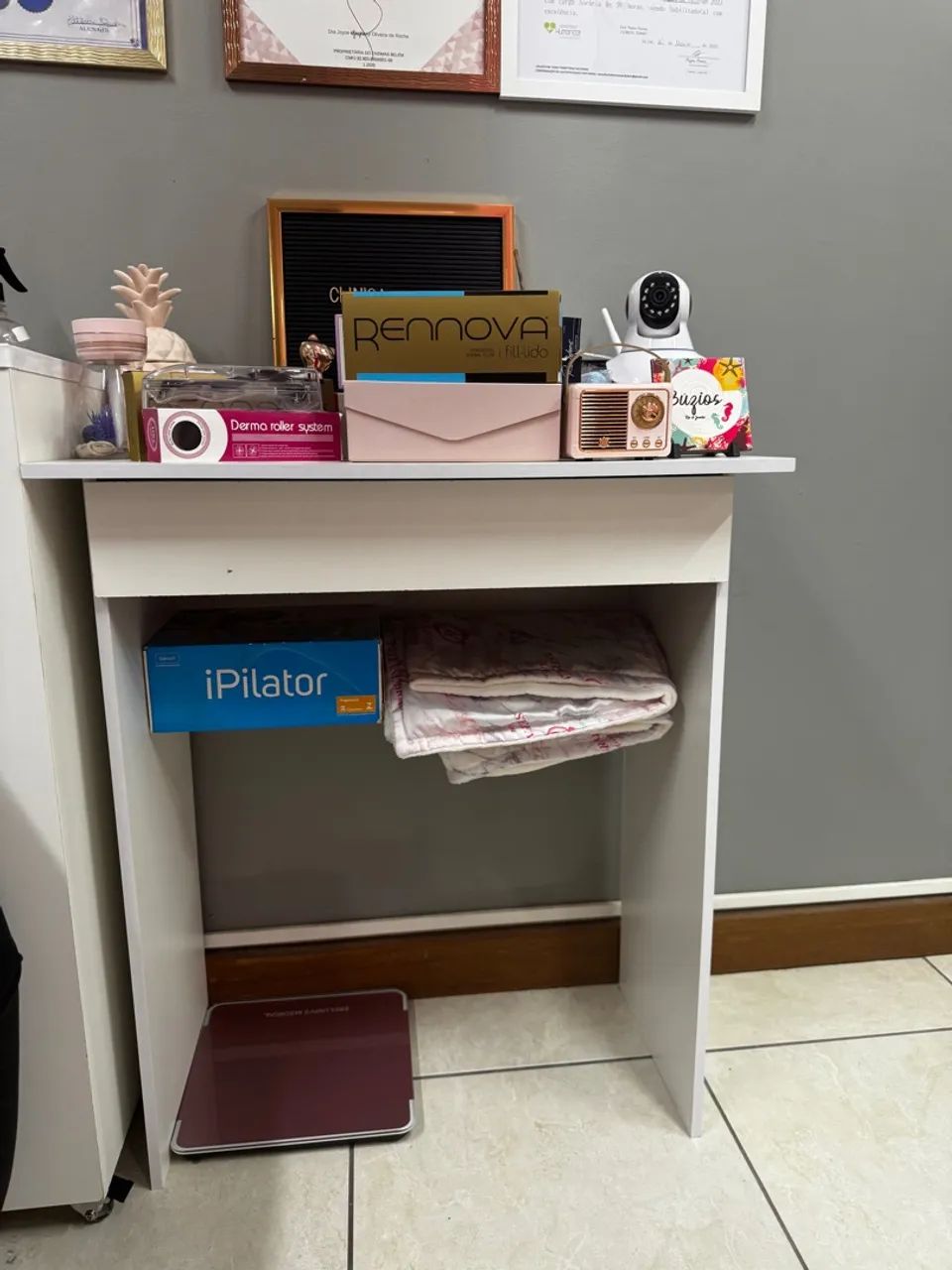 Mesa escrivavaninha com gaveta novinha - Foto 2