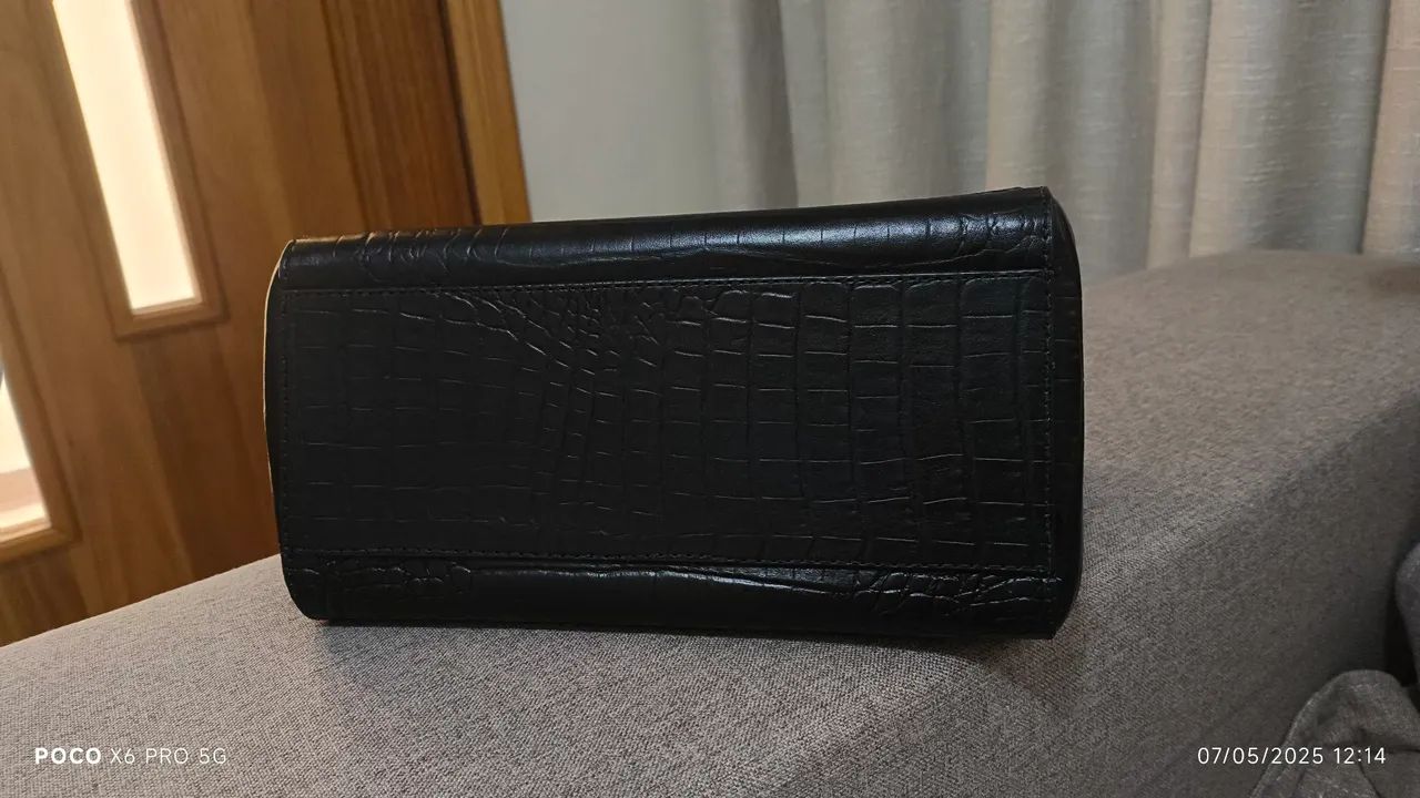 Bolsa de Ombro/Mão Preta em Couro Croco - Foto 3