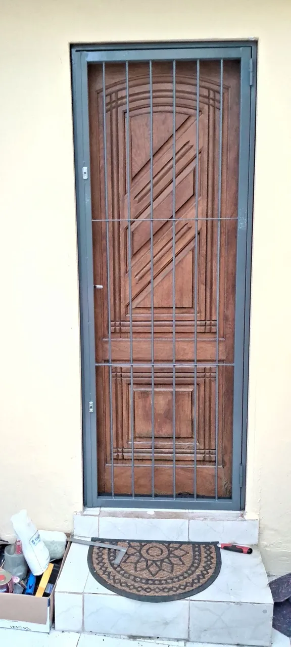 Porta de segurança em aço