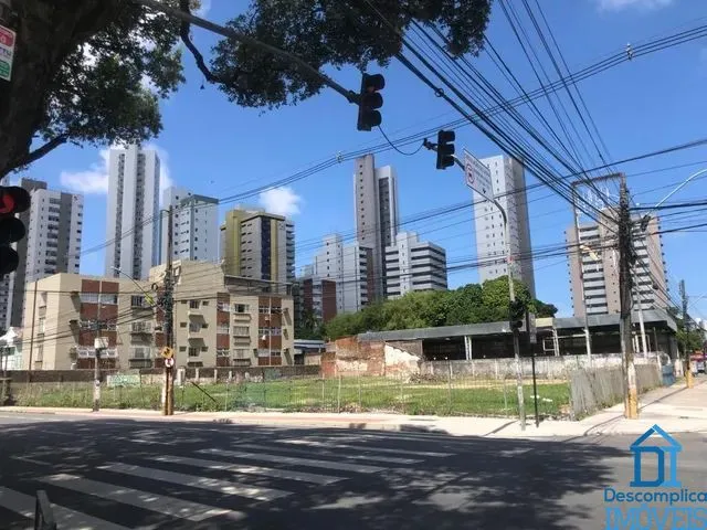 Terreno com 2.600m2 na Madalena, Recife-PE