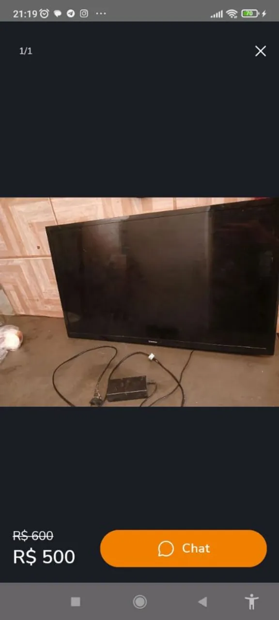 Vendo TV com controle não é smart