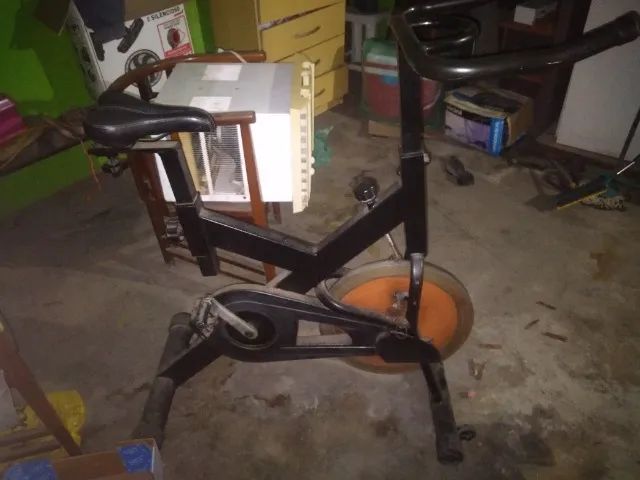 Bicicleta ergométrica spinning