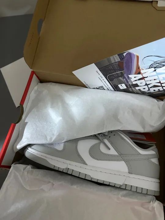 Tênis Nike Dunk Low Retro - Cinza - Foto 2