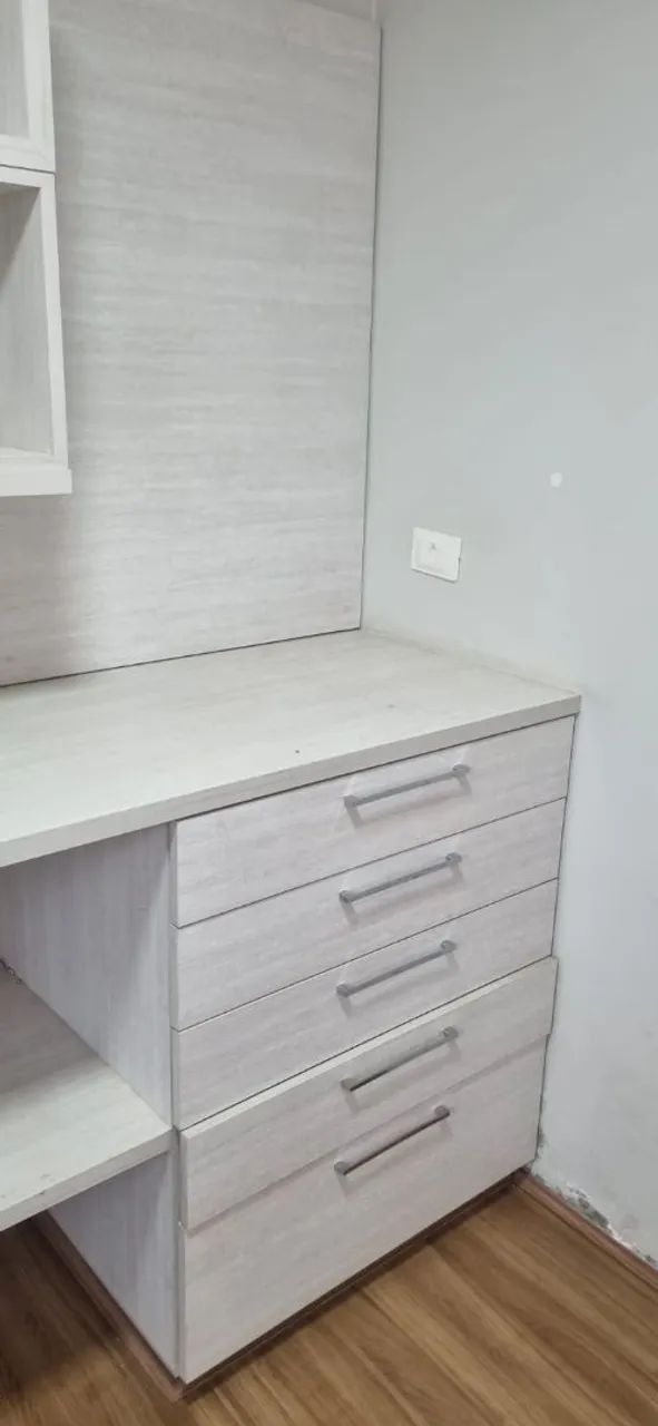 Armário de Madeira MDF Branco com Gavetas e nichos - Foto 3